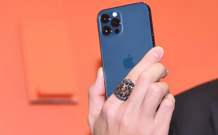 海盐苹果手机维修分享iPhone12系列重启方法教程 